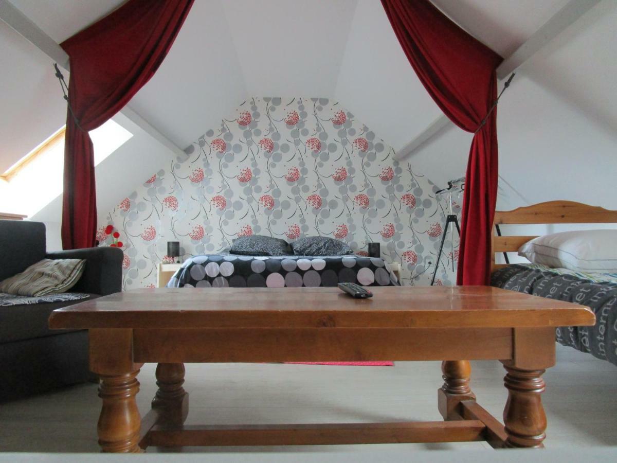 Gîte dans les Alpes Mancelles Gesnes-le-Gandelin Extérieur photo